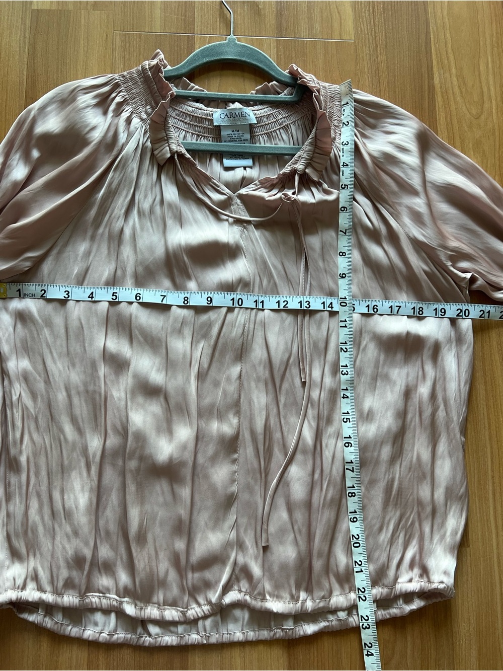 Carmen Marc Valvo Satin Blouse Taupe Tie Neck Size M Fits L - Picture 10 of 11
